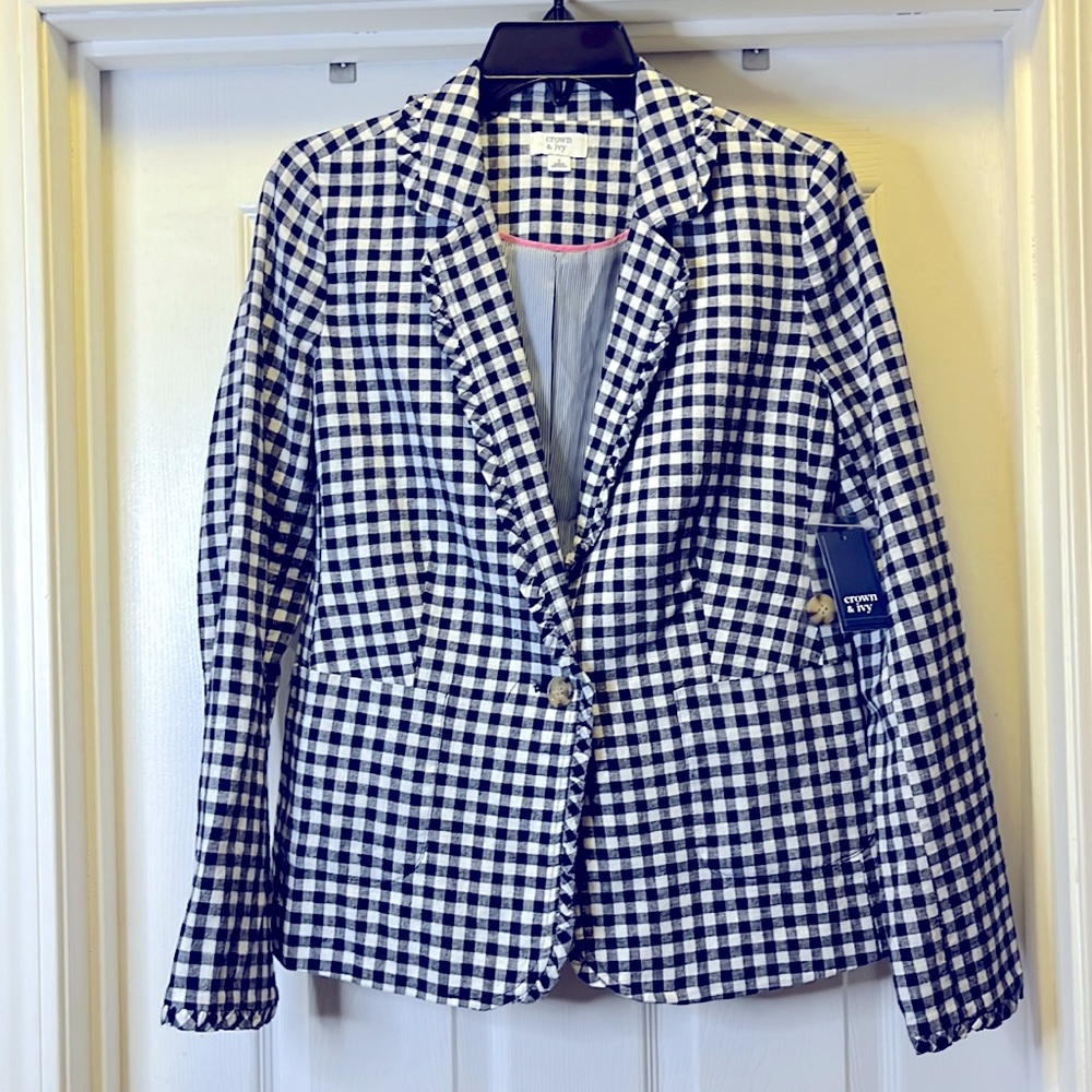 Crown & Ivy Blazer